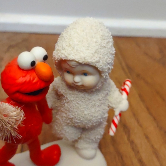 Department 56 Snowbabies Elmo Loves Christmas Figurine - Picture 6 of 8